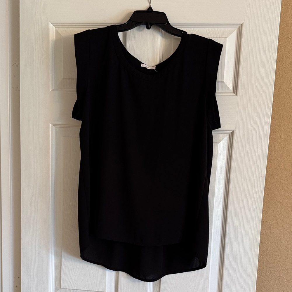 Pleione Black Sleeveless Blouse